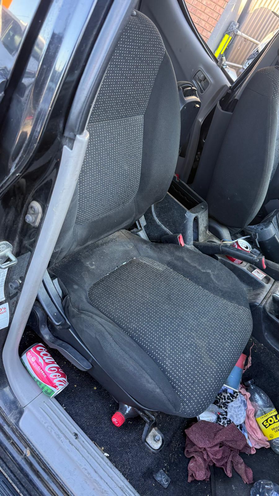 MITSUBISHI TRITON Platform/Chassis (MN, ML, KA_T, KB_T) 2.5 DI-D 4WD (KB4T) 2012 black - Left Front Lower Control Arm - AU-5-MI-11-T-E