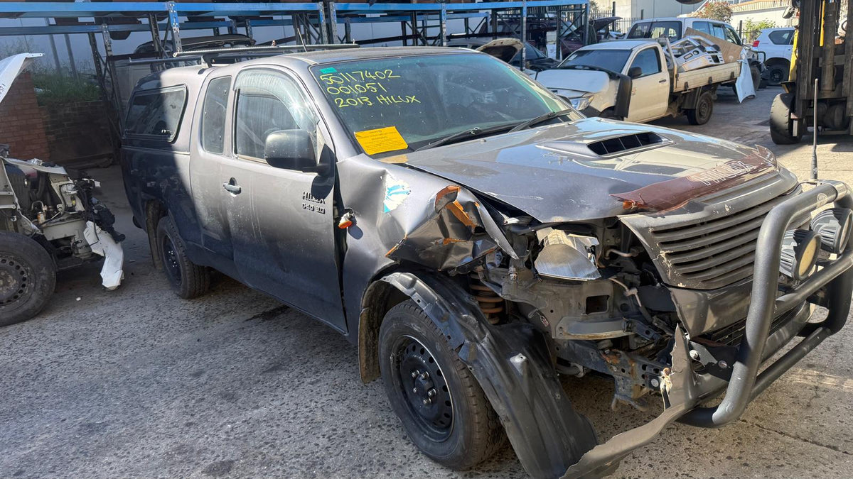 TOYOTA HILUX VII Platform/Chassis (_N1_, _N2_) 3.0 D-4D (KUN16R) 2013 grey - Seat Belt - LHF - AU-5-TO-144-I-G