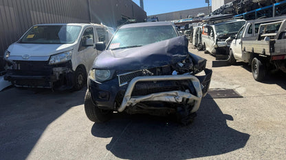 Wrecking/Dismantling MITSUBISHI TRITON Platform/Chassis (MN, ML, KA_T, KB_T) 2.5 DI-D 4WD (KB4T) 2012 black - AU-5-MI-12