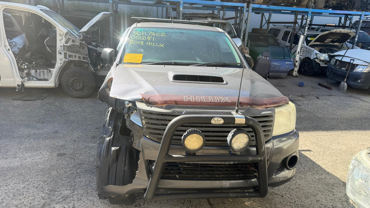 TOYOTA HILUX VII Platform/Chassis (_N1_, _N2_) 3.0 D-4D (KUN16R) 2013 grey - Alloy Wheel / Mag - AU-5-TO-144-W-B