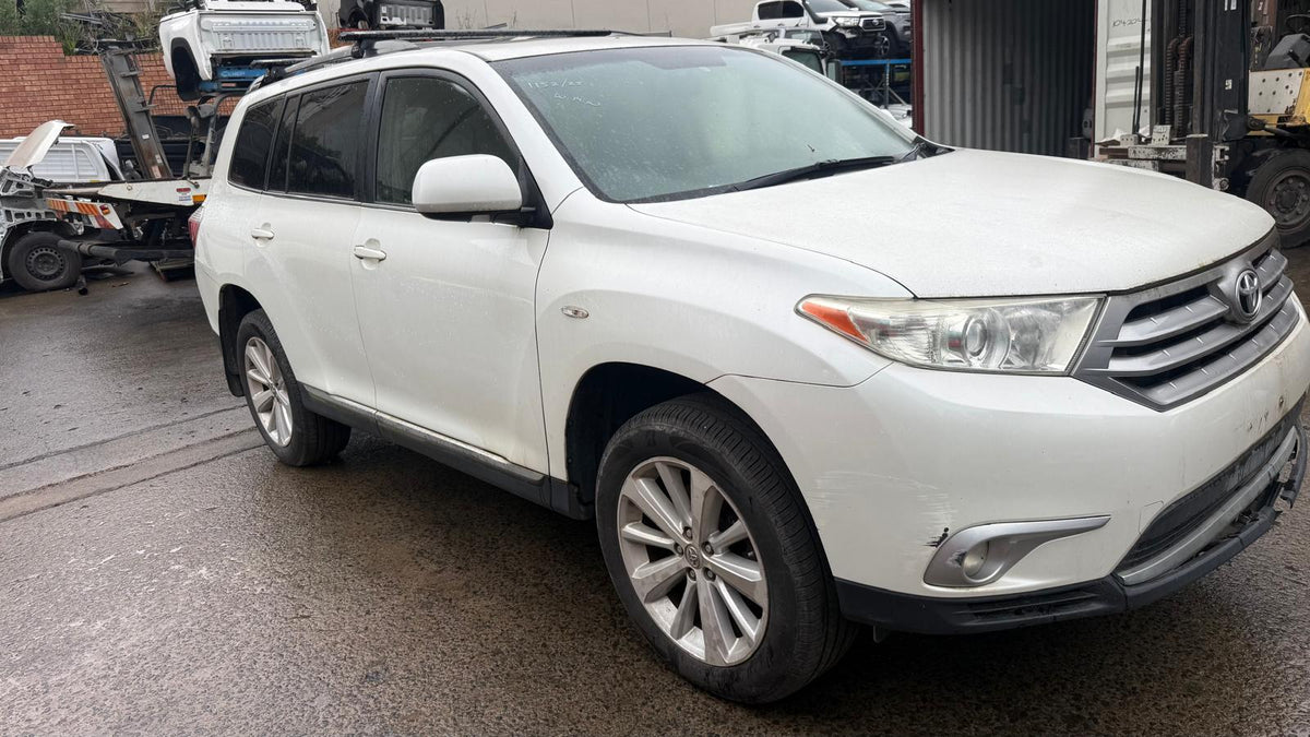 TOYOTA KLUGER (_U4_) 3.5 4WD (GSU45R) 2012 - Right Indicator/Fog/Side - AU-5-TO-140-L-D