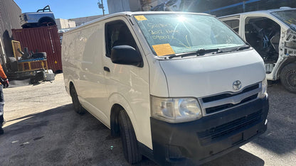 TOYOTA HIACE V Van (TRH2__, KDH2__, LH2__, GDH2__) 3.0 D (KDH221, KDH201) 2012 white - Airbag Control Module - AU-5-TO-147-J-D