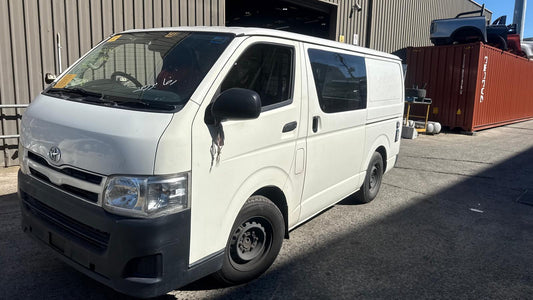 TOYOTA HIACE V Van (TRH2__, KDH2__, LH2__, GDH2__) 3.0 D (KDH221, KDH201) 2012 white - Brake Caliper - Left Front - AU-5-TO-147-W-E