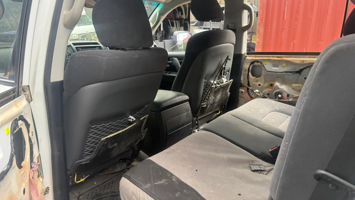 TOYOTA LAND CRUISER (_J2_) 4.5 D-4D (VDJ200) 2012 white - Paddle Shifter - AU-5-TO-142-B-Q