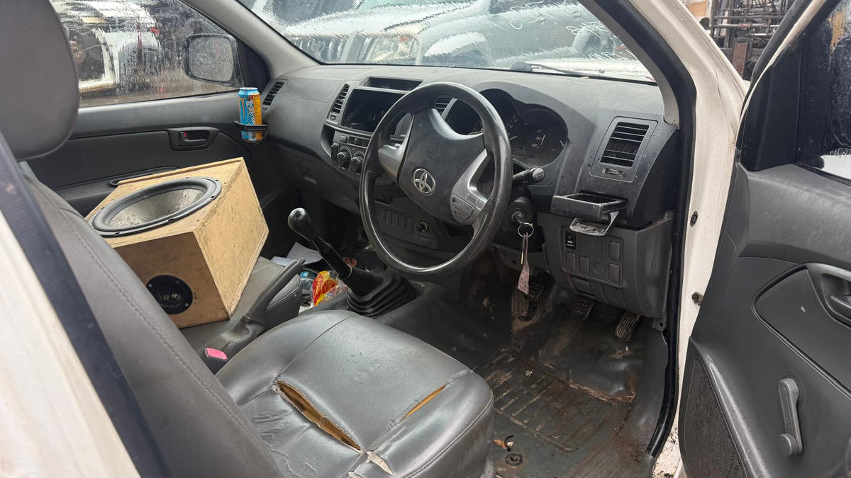 TOYOTA HILUX VII Platform/Chassis (_N1_, _N2_) 3.0 D-4D (KUN16R) 2014 - Interior Light - AU-5-TO-137-L-G