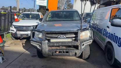 TOYOTA HILUX VIII Ute (_N1_) 2.8 D-4D 4WD (GUN126R) 2015 grey - Front Seat - Passenger - AU-5-TO-132-I-B