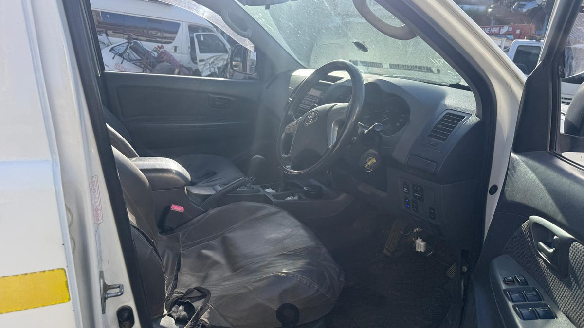 TOYOTA HILUX VII Ute (_N1_, _N2_, _N3_) 3.0 D-4D 4WD (KUN26) 2013 - Left Headlight - AU-5-TO-134-L-A