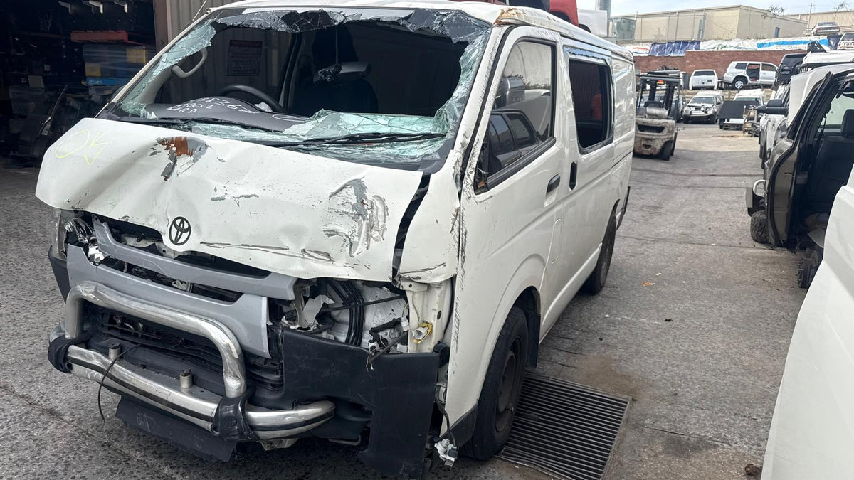 TOYOTA HIACE V Van (TRH2__, KDH2__, LH2__, GDH2__) 2.7 VVTi (TRH201, TRH221, TRH223B) 2018 white - Brake Caliper - Right Front - AU-5-TO-143-W-D