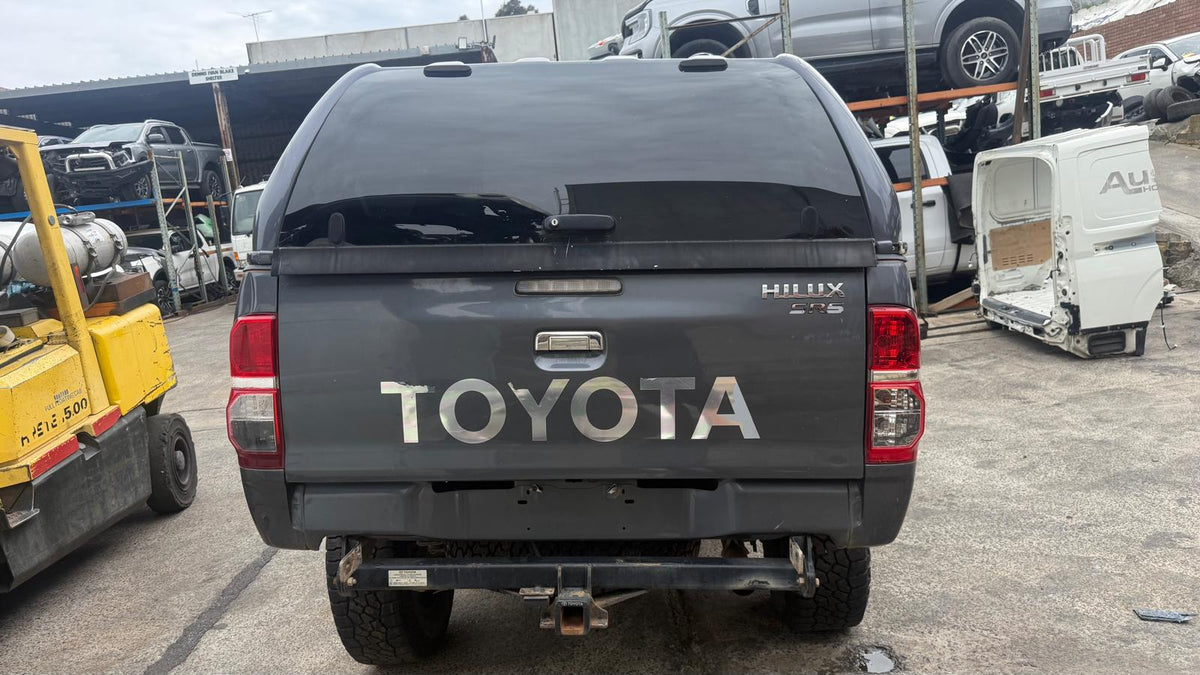 TOYOTA HILUX VII Ute (_N1_, _N2_, _N3_) 3.0 D-4D 4WD (KUN26) 2012 - Left Front Door - AU-5-TO-139-D-A