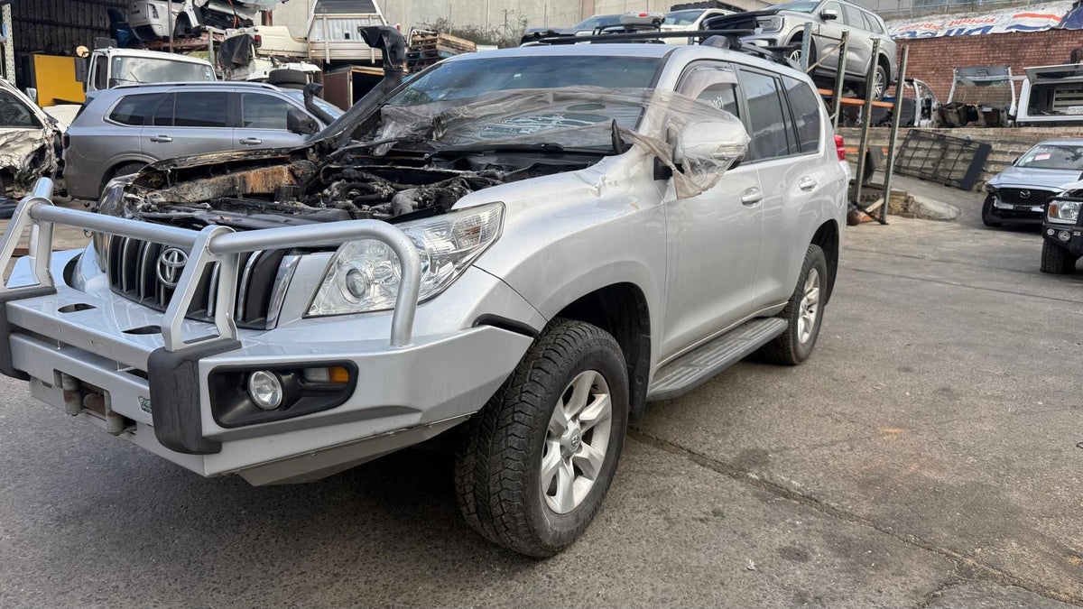 TOYOTA LAND CRUISER PRADO (_J15_) 3.0 D-4D (KDJ150, KDJ155) 2009 - Fuse Box - AU-5-TO-141-E-P